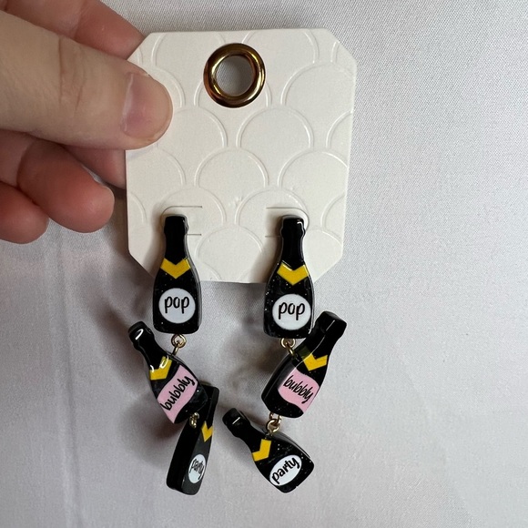 Unbranded Pop Bubbly Party Bottle Dangle Earrings NWT - Picture 1 of 6